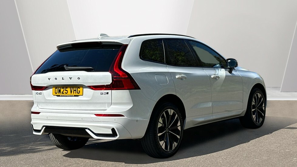 Volvo XC60 2.0 B5 Mhev Plus Pro Suv Hybrid Aw OW25VHG White #2
