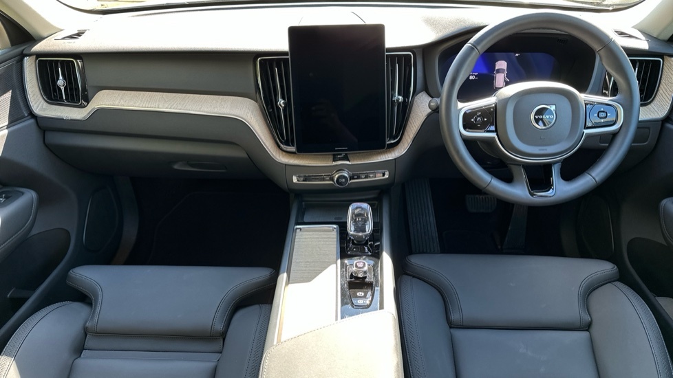 Volvo XC60 2.0 B5 Mhev Plus Pro Suv Hybrid Aw OW25VHG White #5