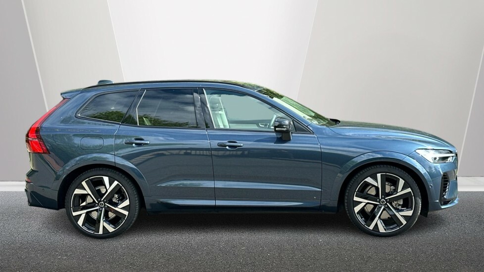 Volvo XC60 2.0 T8 18.8Kwh Ultra Dark Suv Plug-in H BN26VZS Blue #3