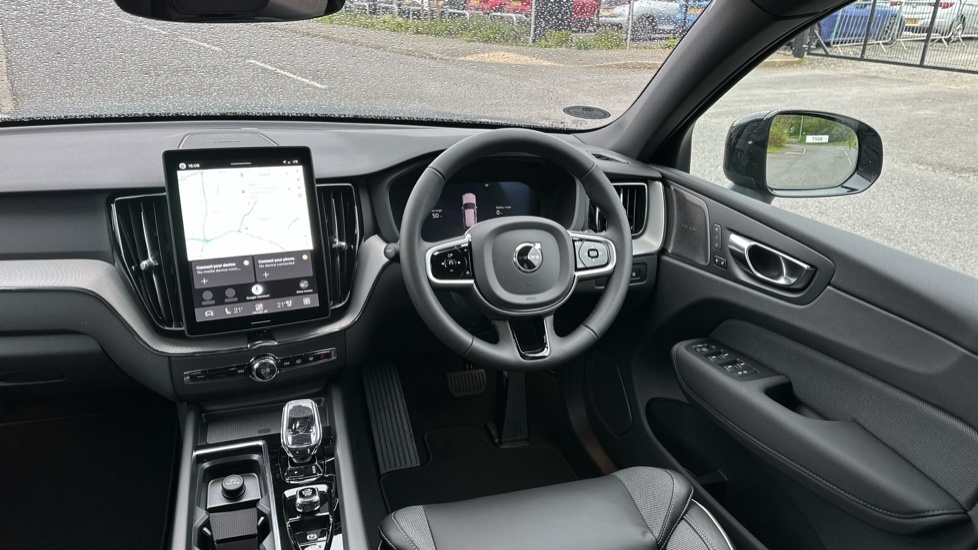 Volvo XC60 Black Edition Plus, T6 Awd Plug-in Hybrid, Electri FP26AVR Blue #4