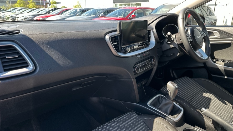 Kia Ceed 1.5 T-gdi Mt 2 FD25MDN Red #3