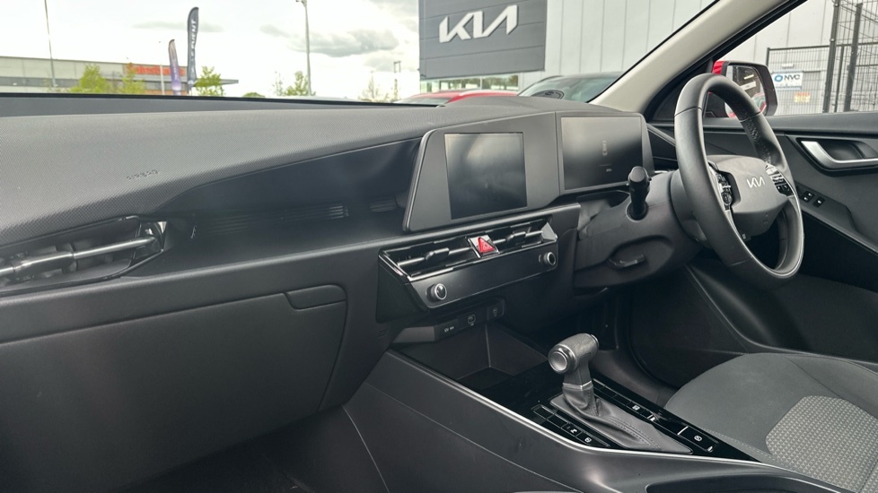 Kia Niro 1.6 Gdi Hev 2 SA23MYB Red #3