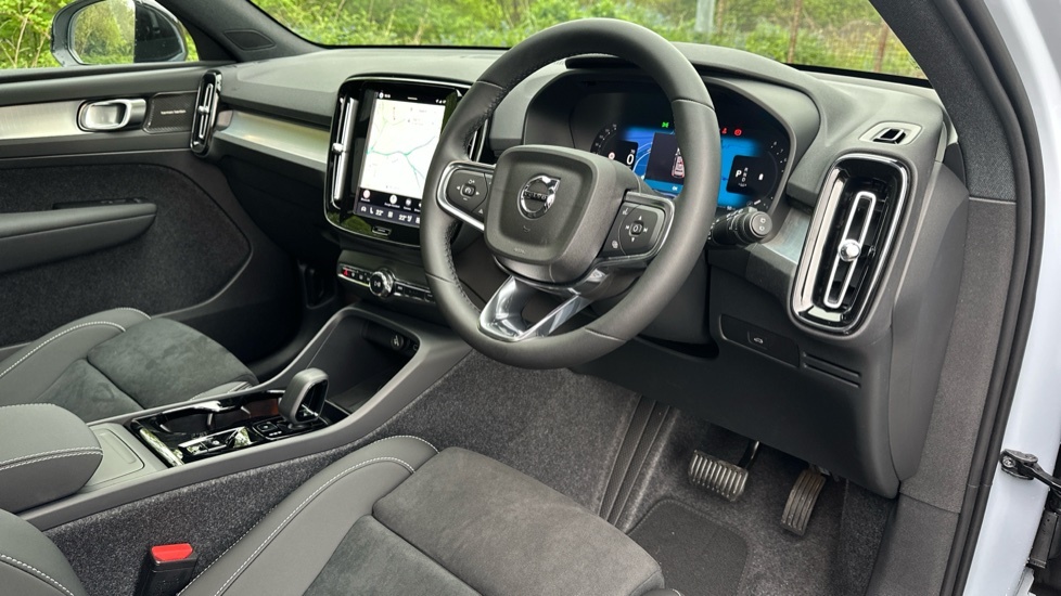 Volvo XC40 2.0 B3 Mhev Ultra Dark Suv Hybrid Dct A BD26OVJ Blue #4