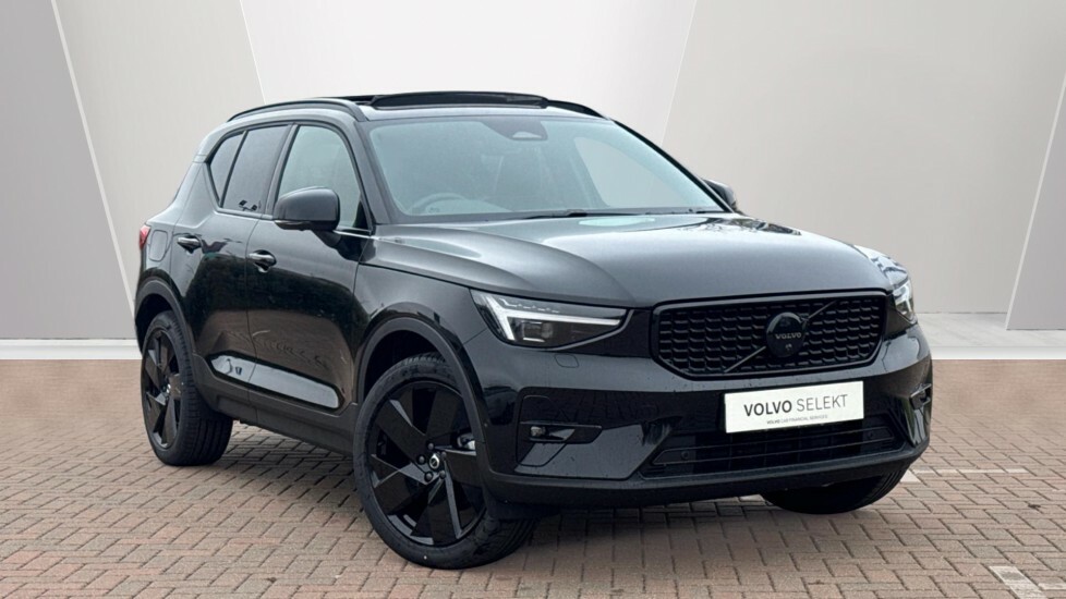 Volvo XC40 Black Edition Ultra, B3 Mild Hybrid, Black