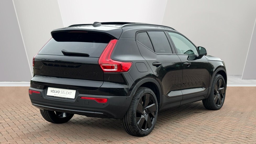 Volvo XC40 Black Edition Ultra, B3 Mild Hybrid, BT26FUP Black #2