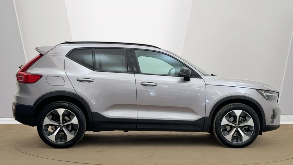 Volvo XC40 Plus, B3 Mild Hybrid, Dark RF25DZY Silver #2
