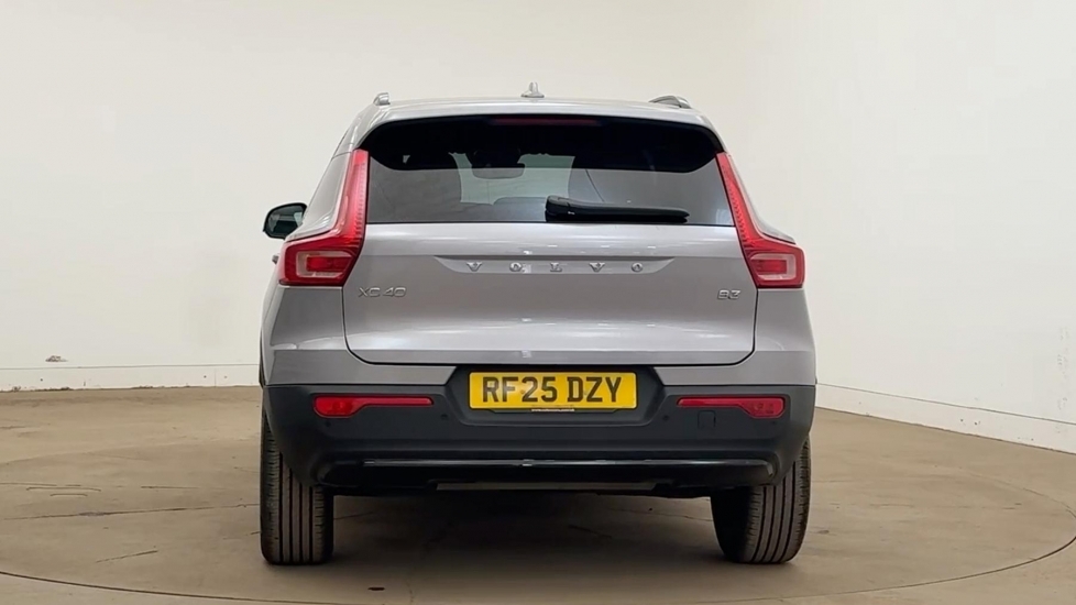 Volvo XC40 Plus, B3 Mild Hybrid, Dark RF25DZY Silver #4