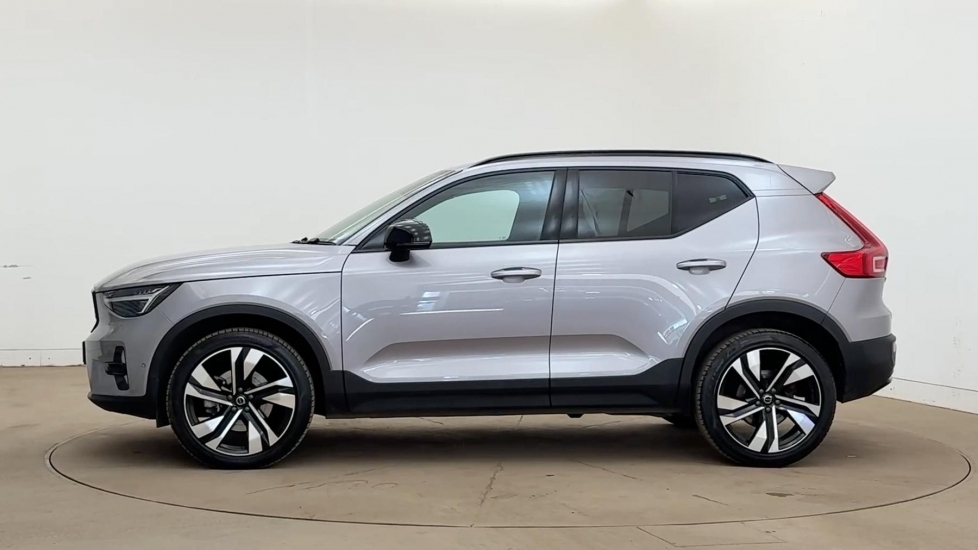 Volvo XC40 Ultra, B3 Mild Hybrid, Dark OV75UGC Silver #6