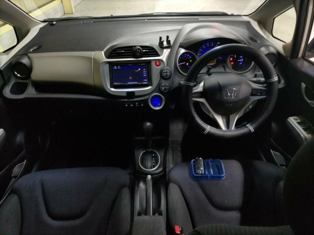 Honda Jazz Fit 1.3 Hybrid 201111 5 Seats Ulez Free Fre White #3
