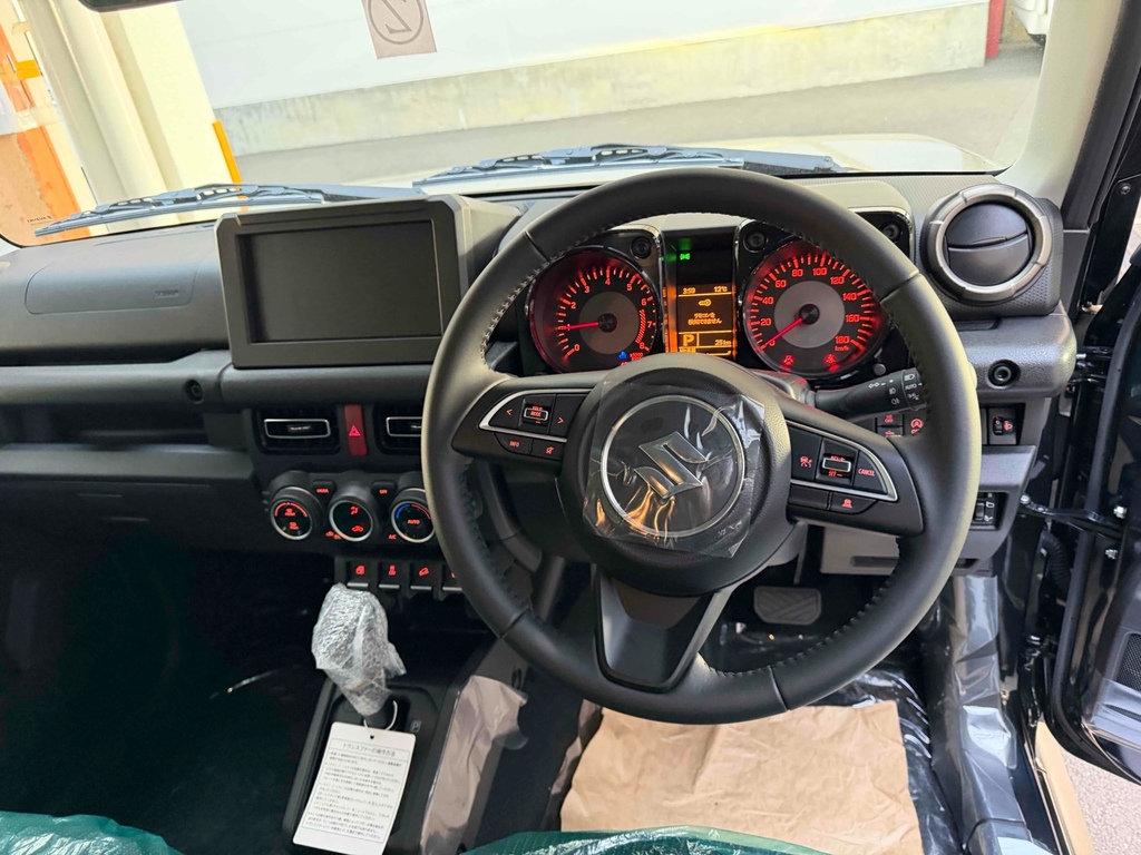 Suzuki Jimny Nomade 1.5 202626 4 Seats Suv 5 Black #4
