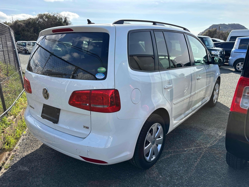 Volkswagen Touran 1.4 201313 7 Seats Mpv Ulez White #2