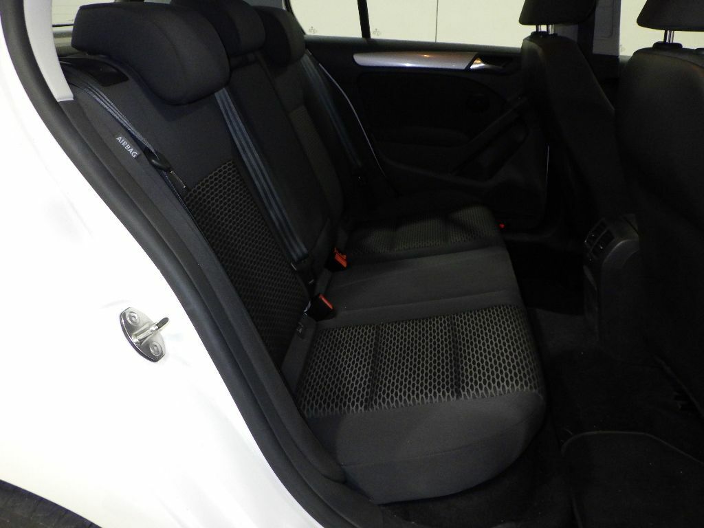 Volkswagen Golf 1.2 201313 5 Seats Ulez Fre White #4