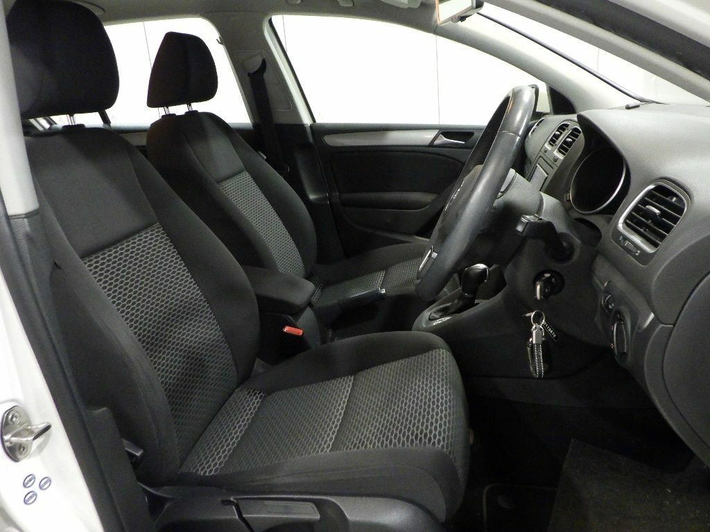 Volkswagen Golf 1.2 201313 5 Seats Ulez Fre White #3