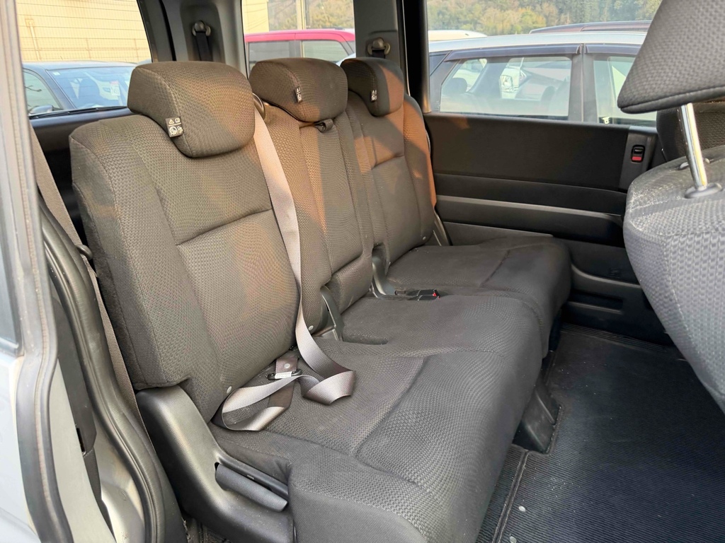 Honda StepWagon Wagon Spada 2.0 201313 8 Seats Silver #4