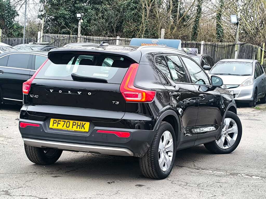 Volvo XC40 1.5 202170 T3 Momentum 5 Seats PF70PHK Black #3