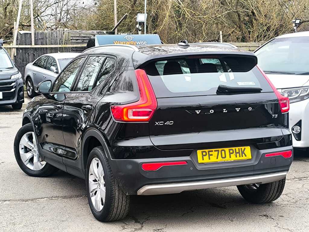 Volvo XC40 1.5 202170 T3 Momentum 5 Seats PF70PHK Black #4