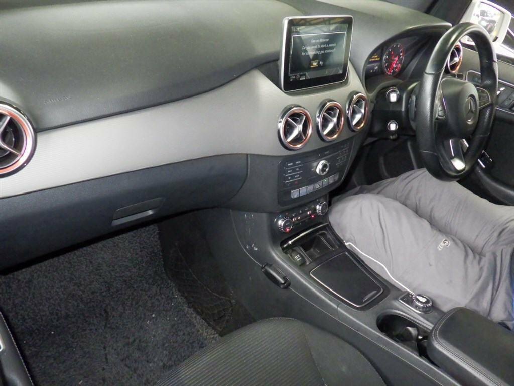 Mercedes-Benz B Class 1.6 201515 B180 Cdi Sport 5 Sea White #3