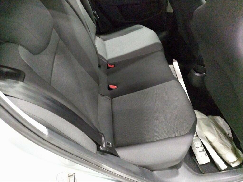 Volkswagen Up Move Up 1.0 201313 4 Seats  Silver #4