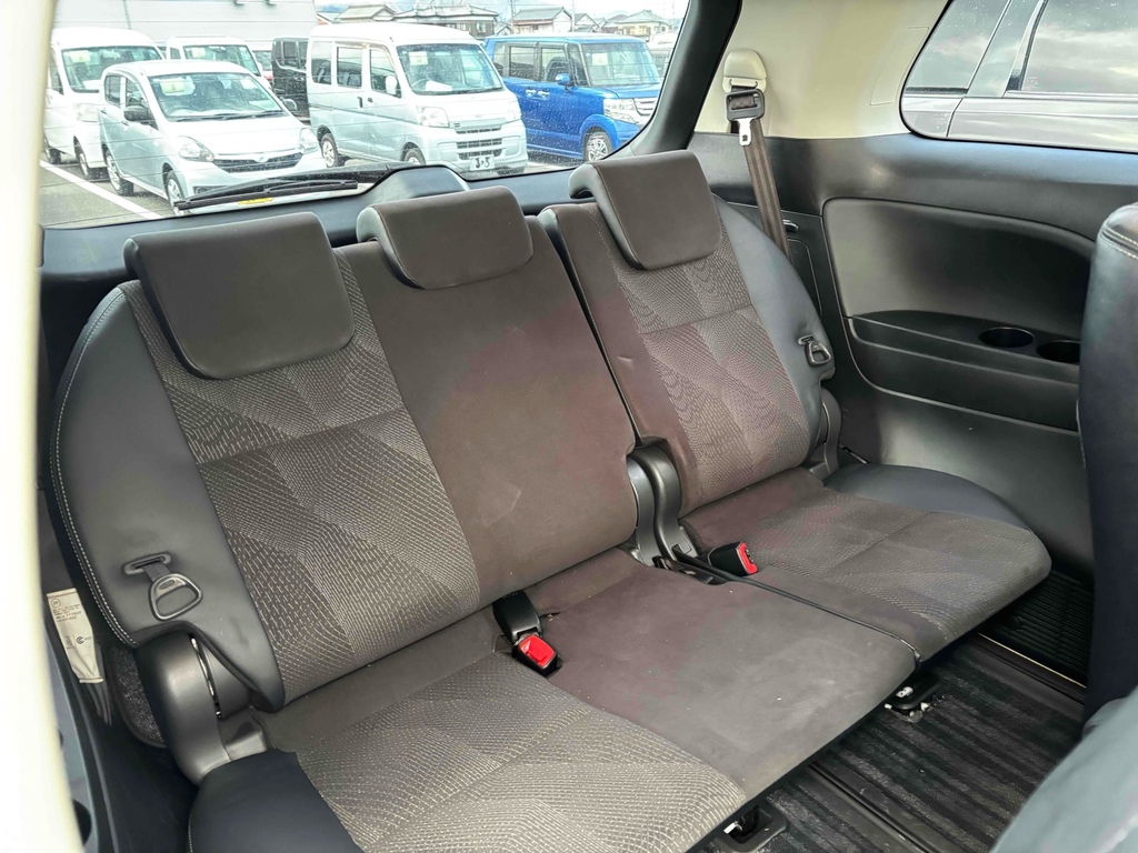 Toyota Estima 2.4 201414 7 Seats Mpv Ulez Free Fre White #5