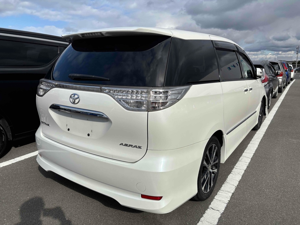 Toyota Estima 2.4 201414 7 Seats Mpv Ulez Free Fre White #2