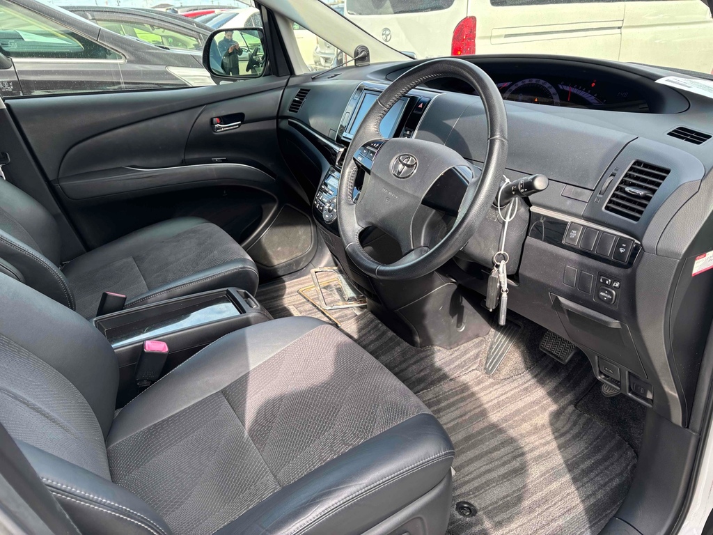 Toyota Estima 2.4 201414 7 Seats Mpv Ulez Free Fre White #3