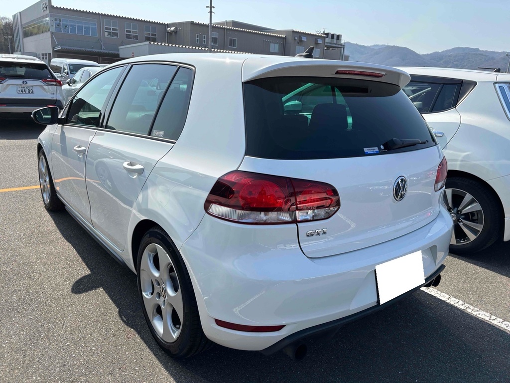 Volkswagen Golf 2.0 201313 5 Seats Ulez Fre  White #2