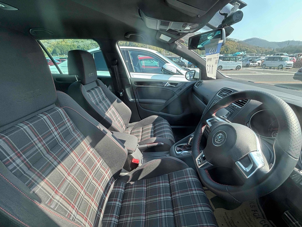 Volkswagen Golf 2.0 201313 5 Seats Ulez Fre  White #3