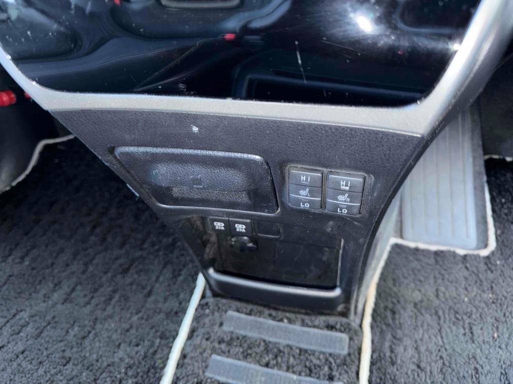 Toyota Voxy 1.8 Hybrid 202070 7 Seats Mpv Ulez Free Fre White #4