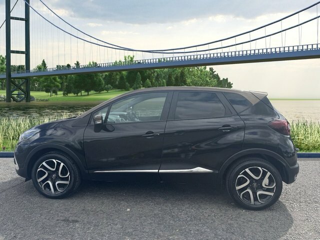 Renault Captur 0.9 Tce Energy Iconic Suv Euro 6 YT68EZR Black #6