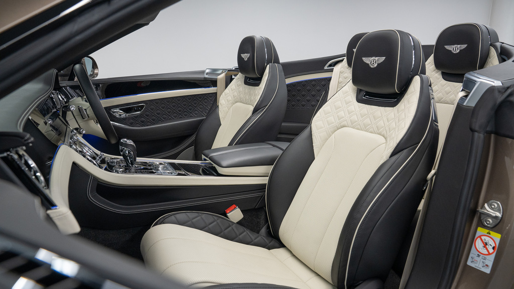 Bentley Continental V8  #26