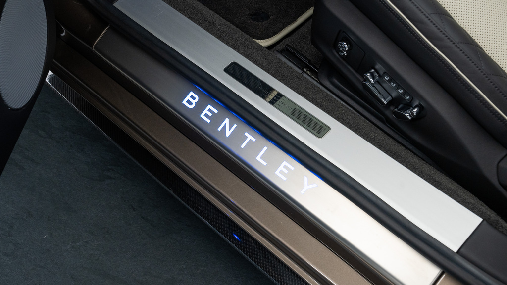 Bentley Continental V8  #25