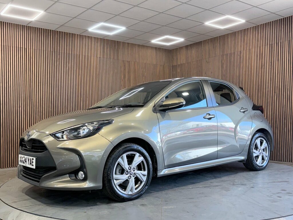 Toyota Yaris 1.5 Vvt-h Icon E-cvt Euro 6 Ss NX24YAE #3