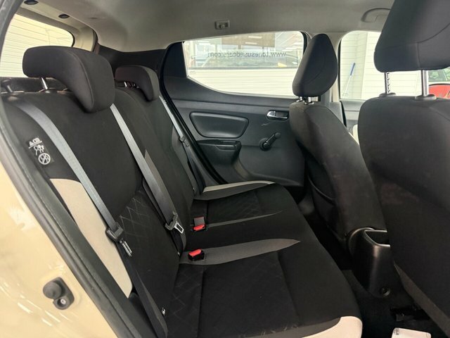 Nissan Micra Hatchback YD18ZVH White #5