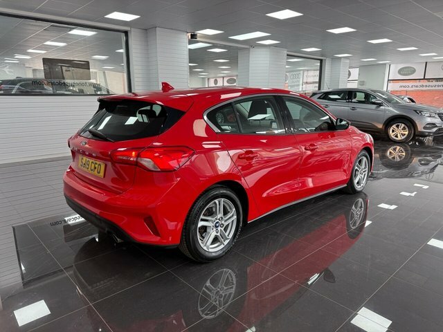 Ford Focus Zetec Red