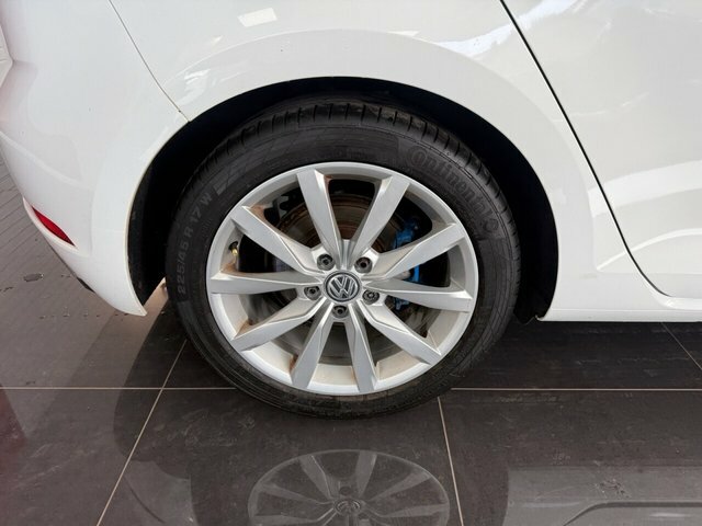 Volkswagen Golf Gt Tsi Evo SJ69OBK White #2