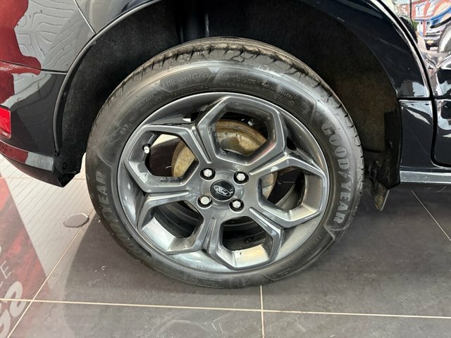 Ford Ecosport Suv L5WJO Black #2