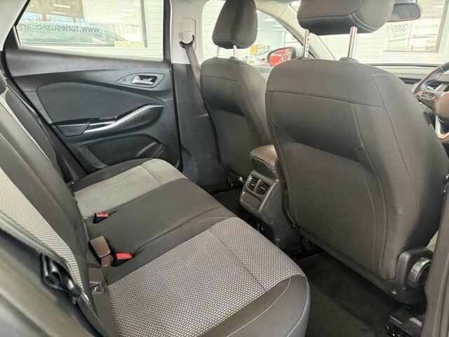 Vauxhall Grandland X Suv BT21RJJ Grey #4