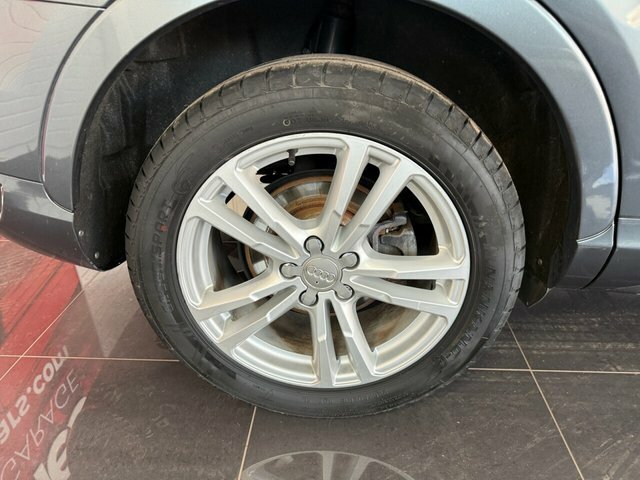 Audi Q3 Suv BM17UFL Grey #3