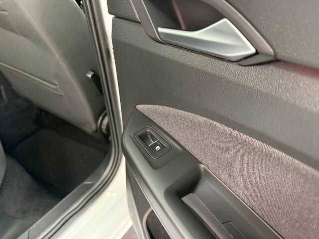 Volkswagen Golf Hatchback SB73GJJ White #6