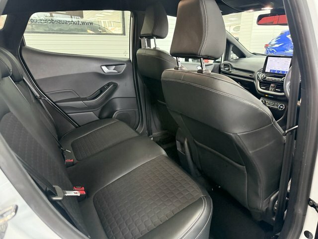 Ford Fiesta Hatchback SN20KVU White #4