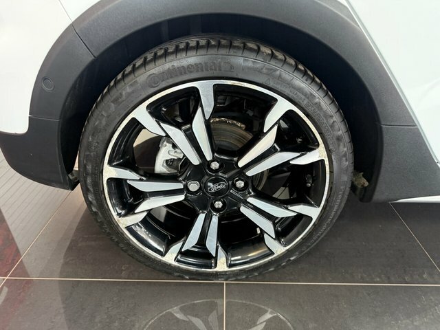 Ford Fiesta Hatchback SN20KVU White #3