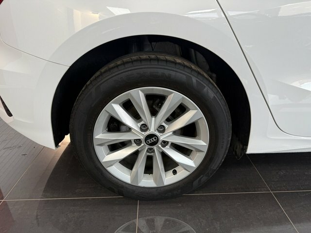 Audi A3 Hatchback RE21MTF White #2