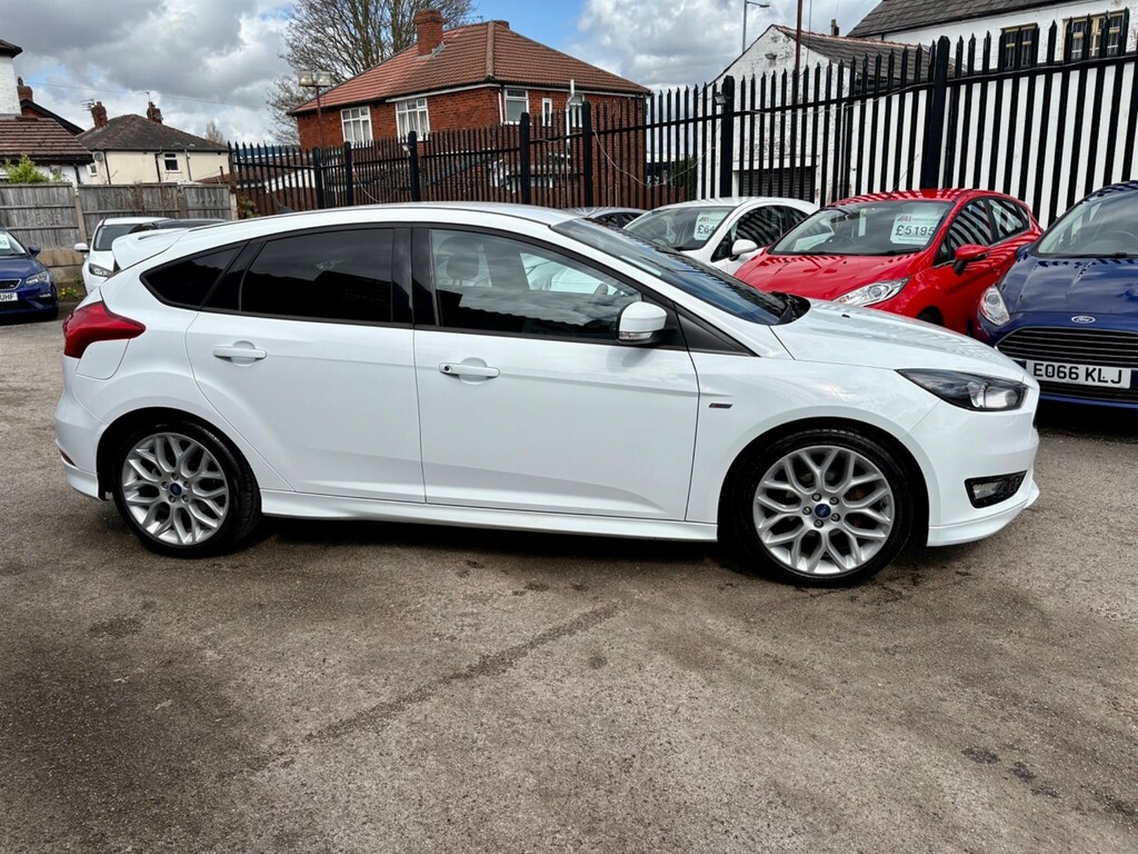 Ford Focus 1.5 Tdci St-line Euro 6 Ss SG18XUC #6