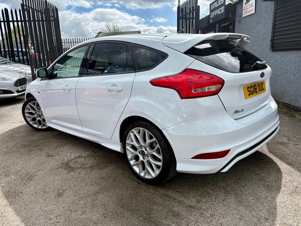 Ford Focus 1.5 Tdci St-line Euro 6 Ss SG18XUC #2