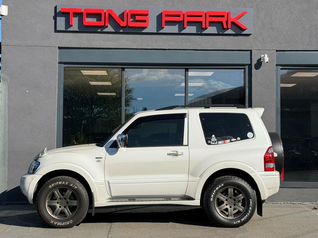 Mitsubishi Shogun 3.5 V6 Elegance Silver #11