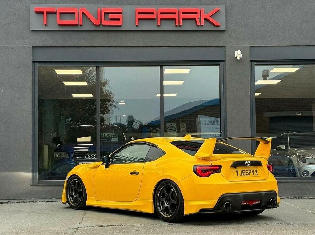 Toyota GT86 Coupe 2.0 Boxer D-4s Aero Euro 6 201665 Yellow