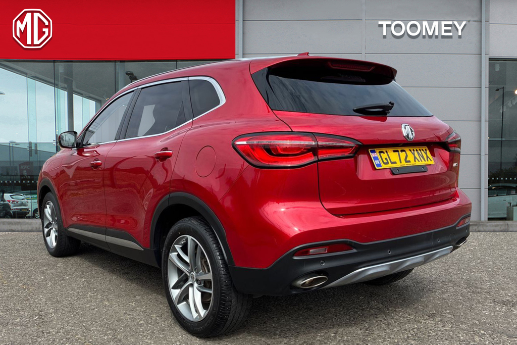 MG HS 1.5 T Gdi Exclusive Suv GL72XNX Red #3