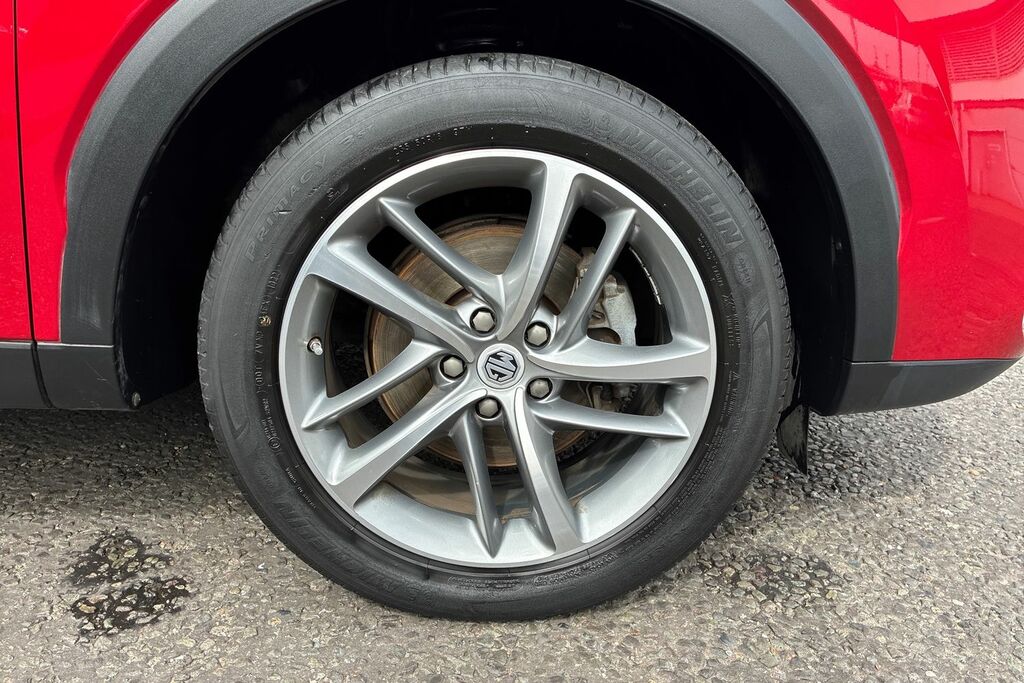 MG HS 1.5 T Gdi Exclusive Suv GL72XNX Red #5