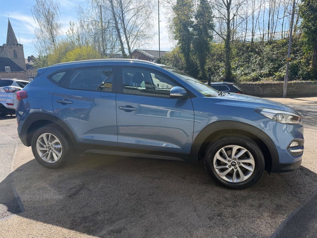 Hyundai Tucson 1.7 Crdi Blue Drive Se Nav Euro 6 Ss FY65HYW Blue #2