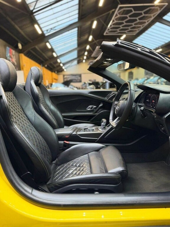 Audi R8 Convertible 5.2 Fsi V10 2017 BF17ZPX Yellow #5